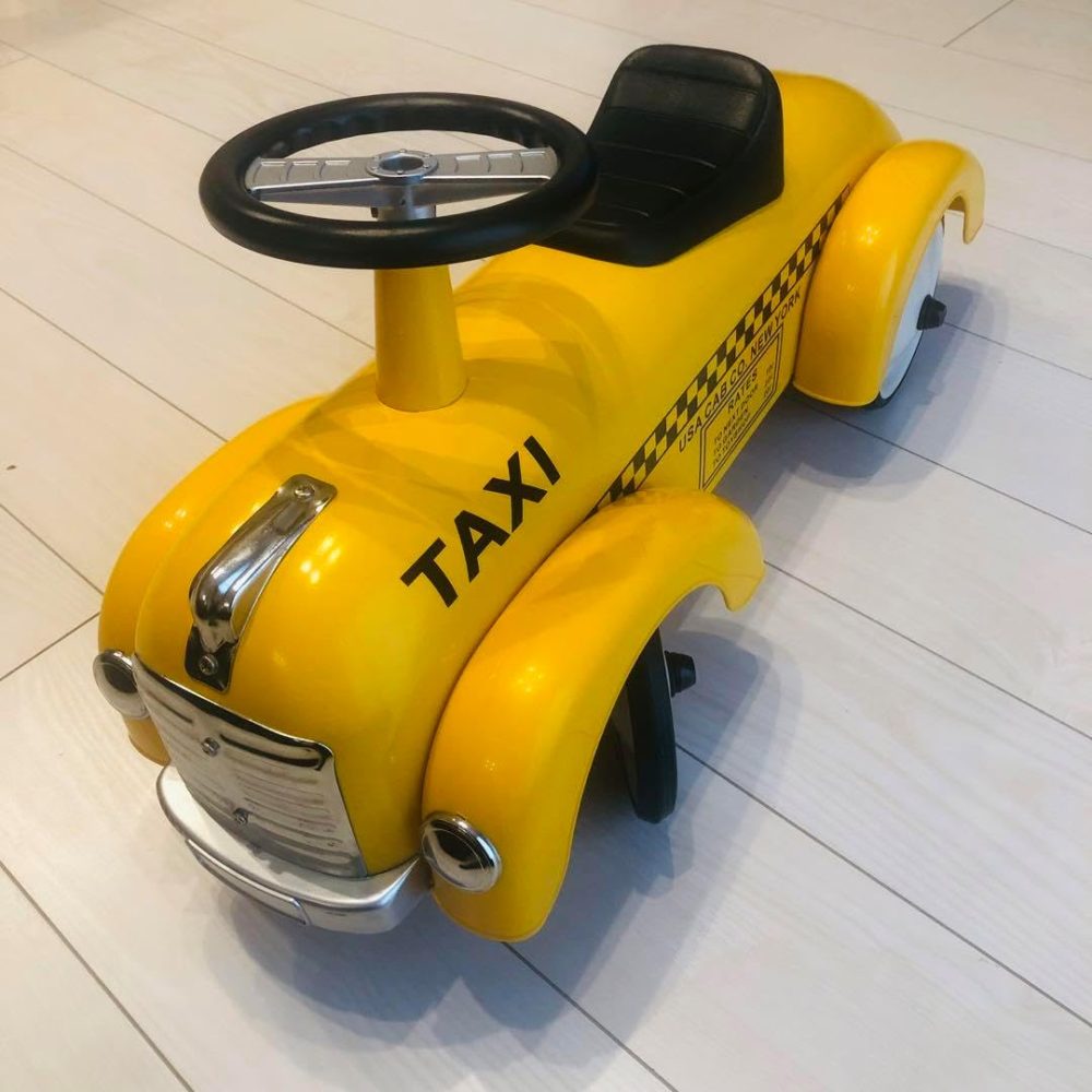 🚕💛 Taxi Ride‑On Toddler – Xe Chòi Chân Phong Cách Taxi Cổ Điển Cho Bé