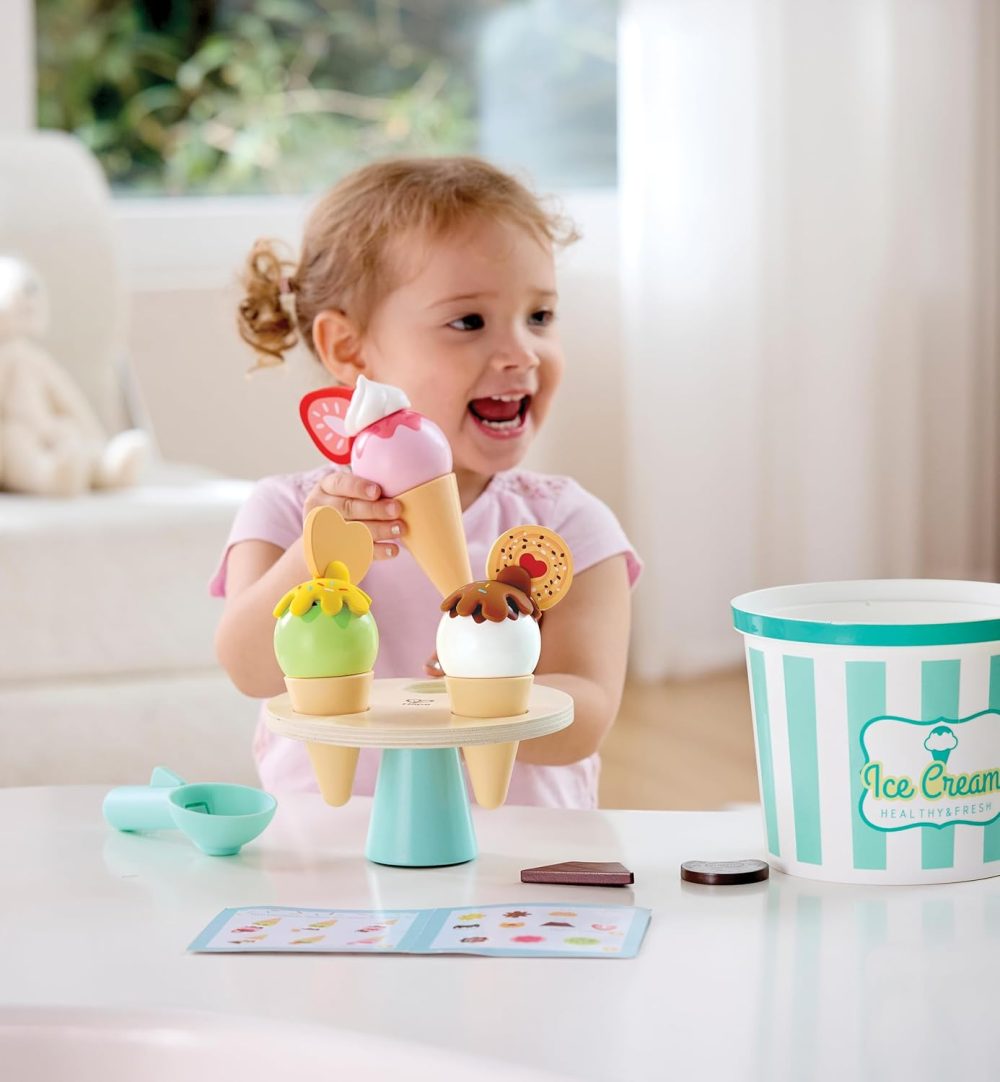 🍦🪵 Hape Scoop & Serve Ice Cream Set – Quầy Kem Gỗ Đóng Vai Cho Bé