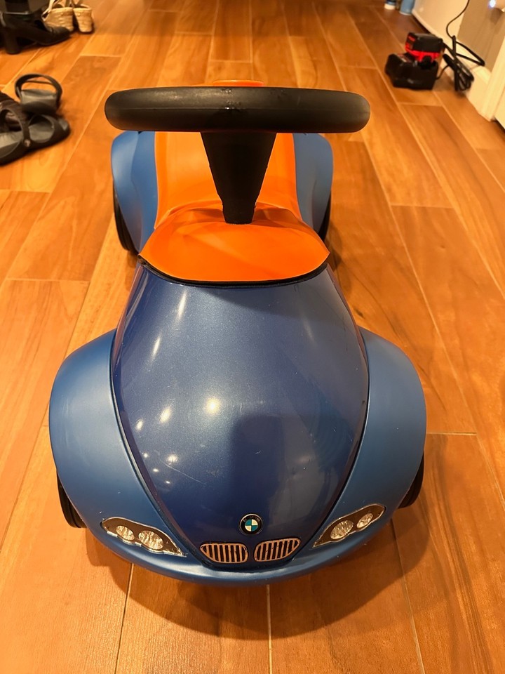 🚗✨ BMW Ride‑On Toddler – Xe Chòi Chân Cho Bé Tập Đi
